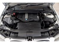 2010 BMW 320d 2.0 E90 SE Sedan AT สีเงิน เกียร์ออโต้ เครื่องดีเซล บอดี้สวย ไม่มีอุบัติเหตุ เป็นรุ่นที่ประหยัดเชื้อเพลิงดีมาก รูปที่ 7